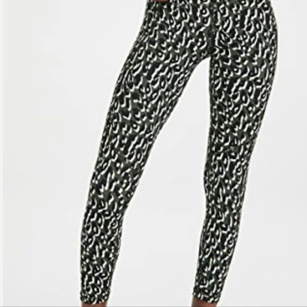 Sweaty Betty green black cheetah leopard 7/8 power leggings full length med
